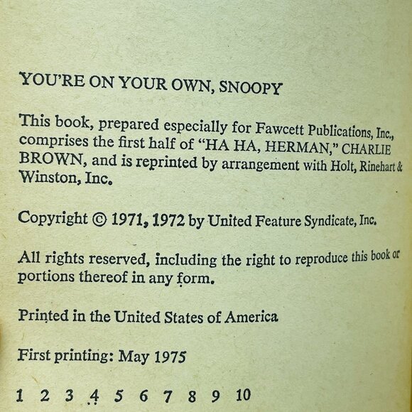 GVUC Book: "You're On Your Own, Snoopy," Charles M. Schulz, Paperback, 1975 - Picture 4 of 11